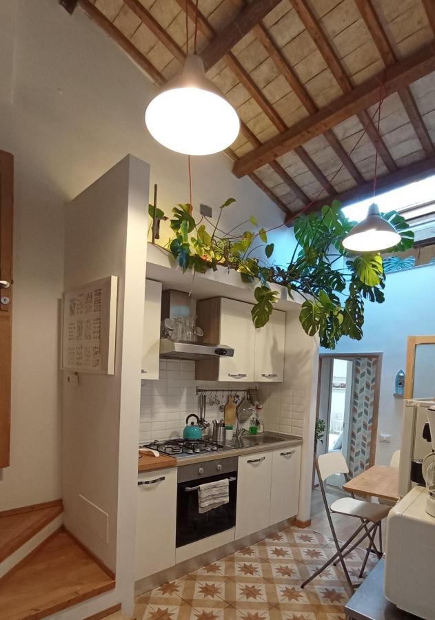 Apartamento Tivoli Old Town - Casa Nel Quartiere Medioevale Exterior foto