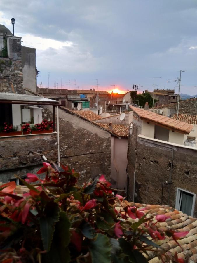 Apartamento Tivoli Old Town - Casa Nel Quartiere Medioevale Exterior foto