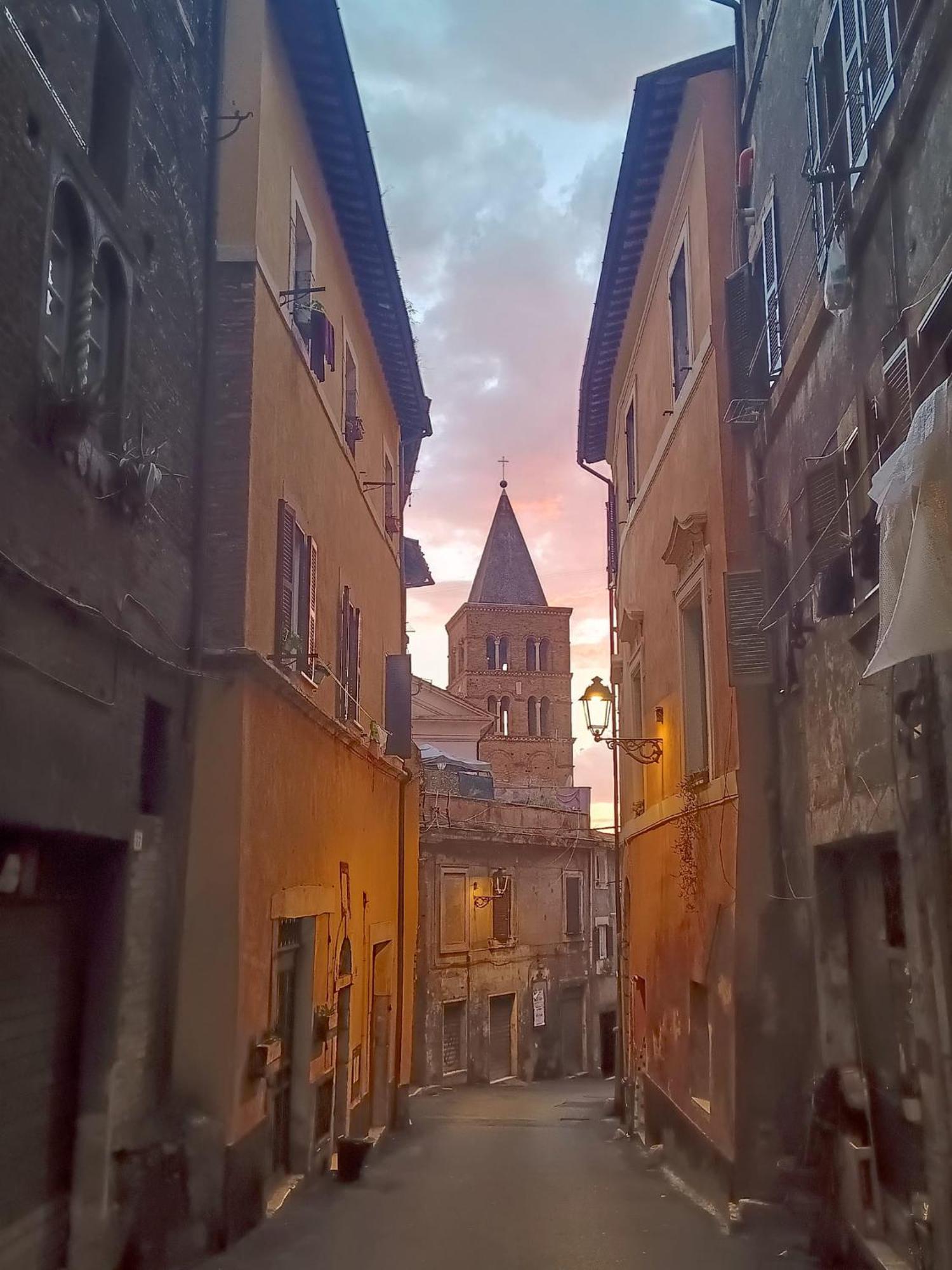 Apartamento Tivoli Old Town - Casa Nel Quartiere Medioevale Exterior foto